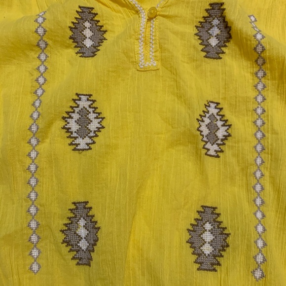 Old Navy Yellow 3/4 Sleeve Boho Top - Picture 3 of 6